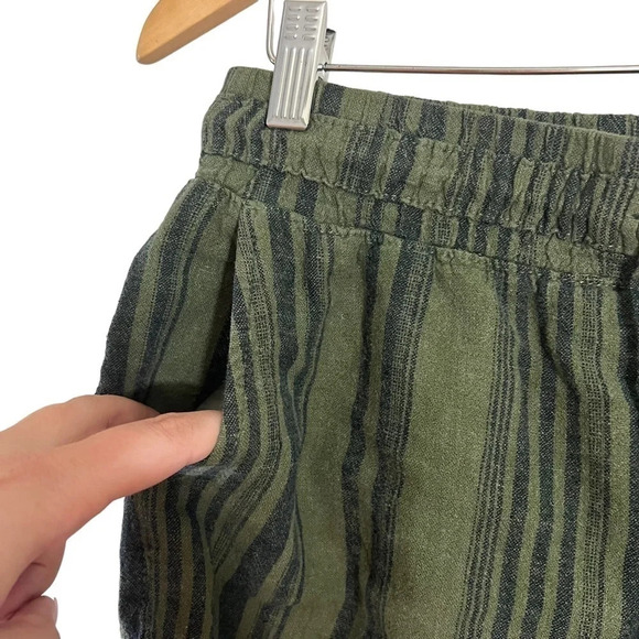 Time and Tru Dark Olive Green Striped Shorts Small Linen Blend Elastic Waist - Picture 3 of 6